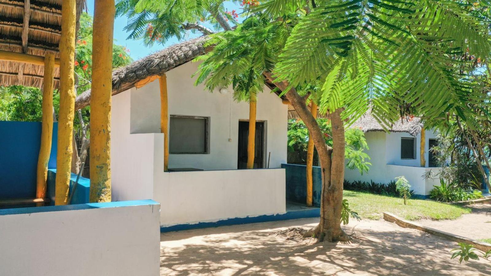 Complexo Alemanha - Vilanculos Backpacker Экстерьер фото